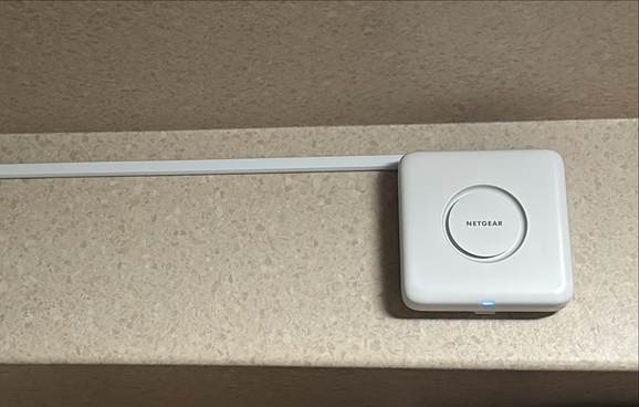 座る, ボックス, 電子レンジ, 横たわる が含まれている画像
AI 生成コンテンツは誤りを含む可能性があります。